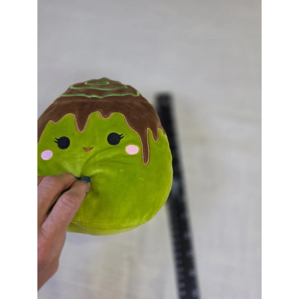 Squishmallow Chanel the Cinnamon Roll 8 Inch Green Brown Plush Kellytoy 0063